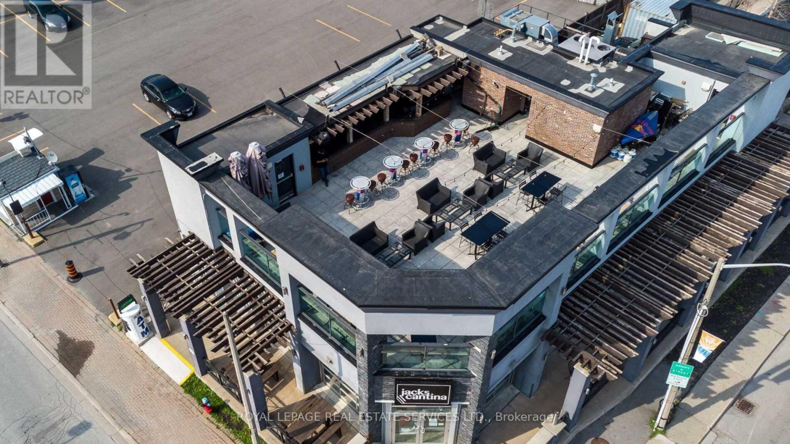 5043 Centre Street, Niagara Falls, Ontario  L2G 3N8 - Photo 3 - X12734154