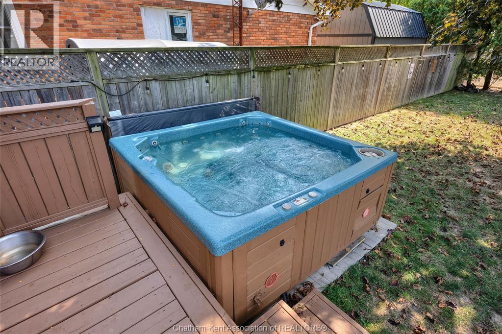 475 Broadway Street, Port Lambton, Ontario  N0P 2B0 - Photo 39 - 26000077