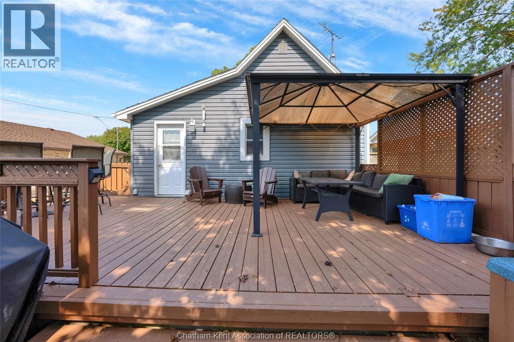 475 Broadway Street, Port Lambton, Ontario  N0P 2B0 - Photo 41 - 26000077