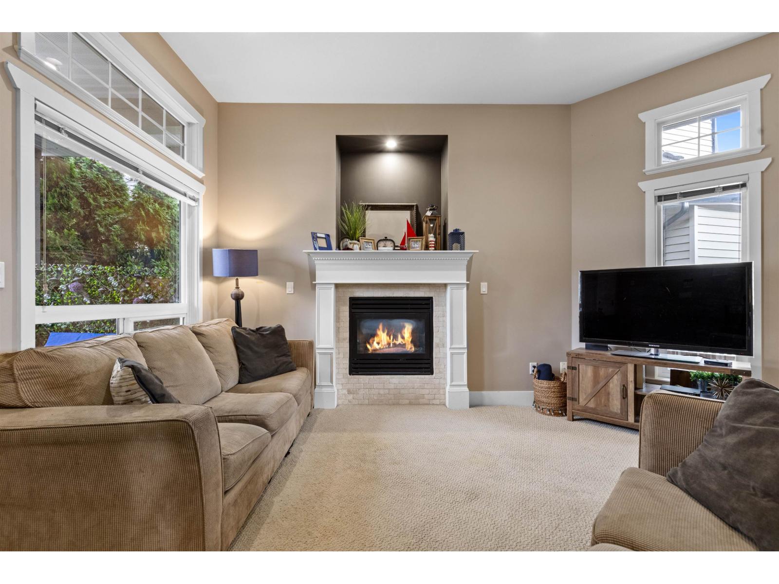 15072 61b Avenue, Surrey, British Columbia V3S 5L7 - Photo 6 - R3083857