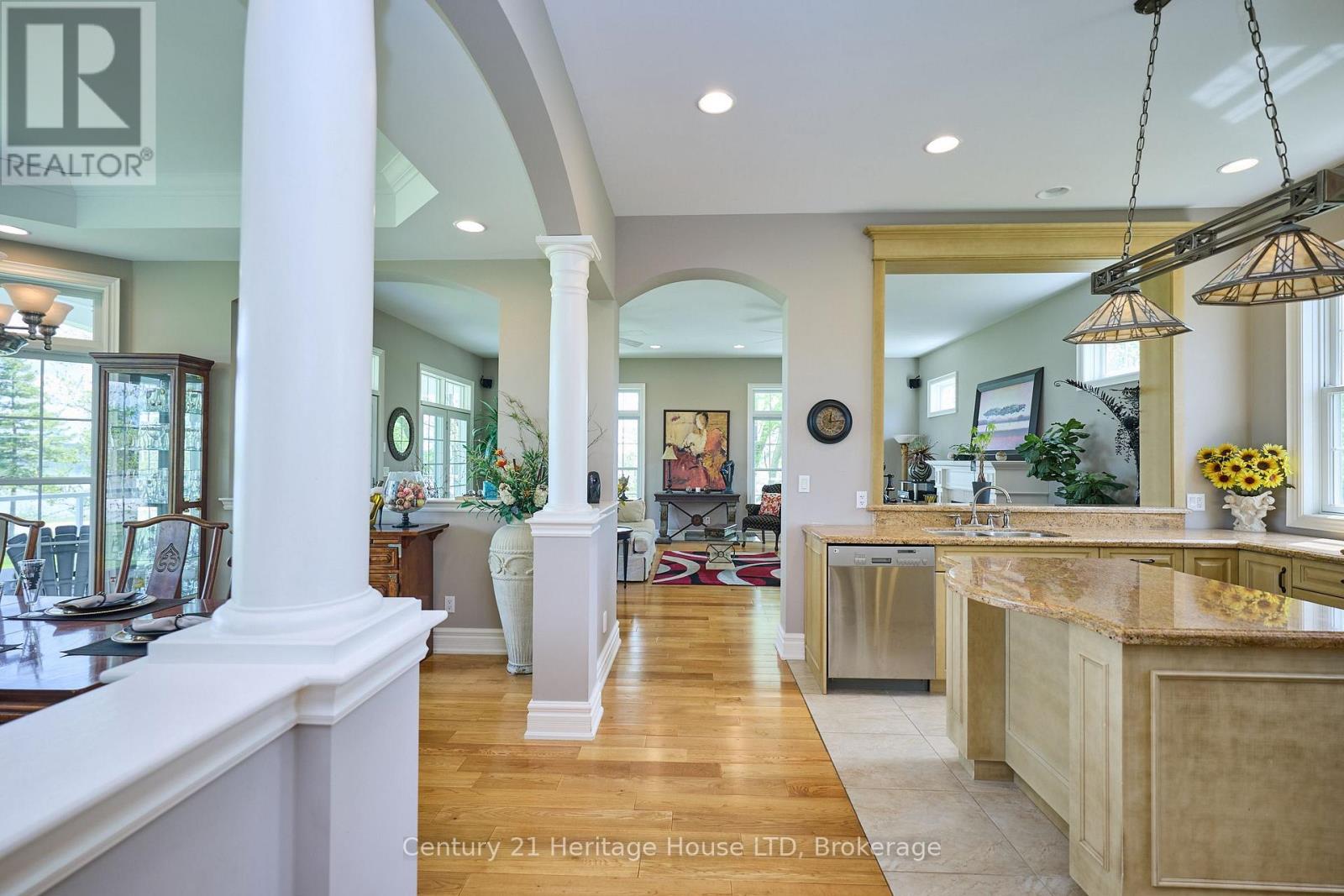 4069 Niagara River Parkway, Fort Erie, Ontario  L0S 1S0 - Photo 19 - X12731692