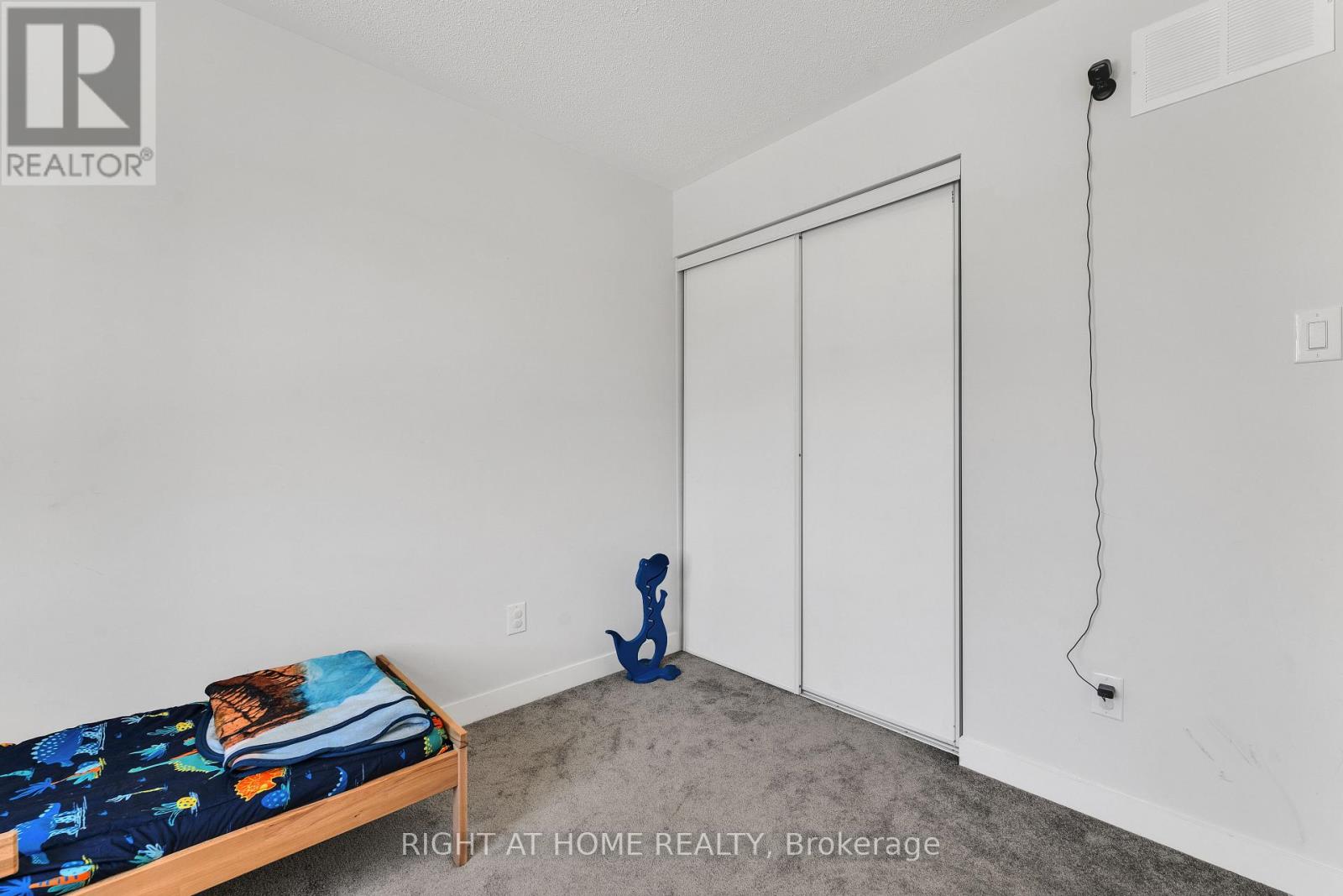 67 Kindred Row, Ottawa, Ontario K2S 2Z6 - Photo 24 - X12734216