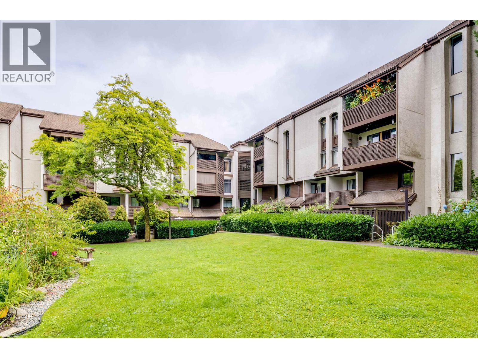 404 340 Ginger Drive, New Westminster, British Columbia  V3L 5L7 - Photo 1 - R3083943