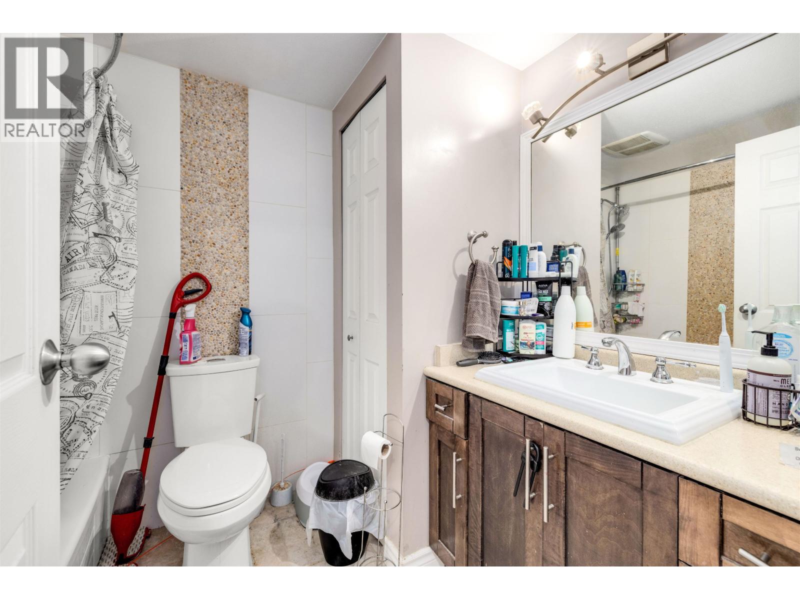 404 340 Ginger Drive, New Westminster, British Columbia  V3L 5L7 - Photo 16 - R3083943