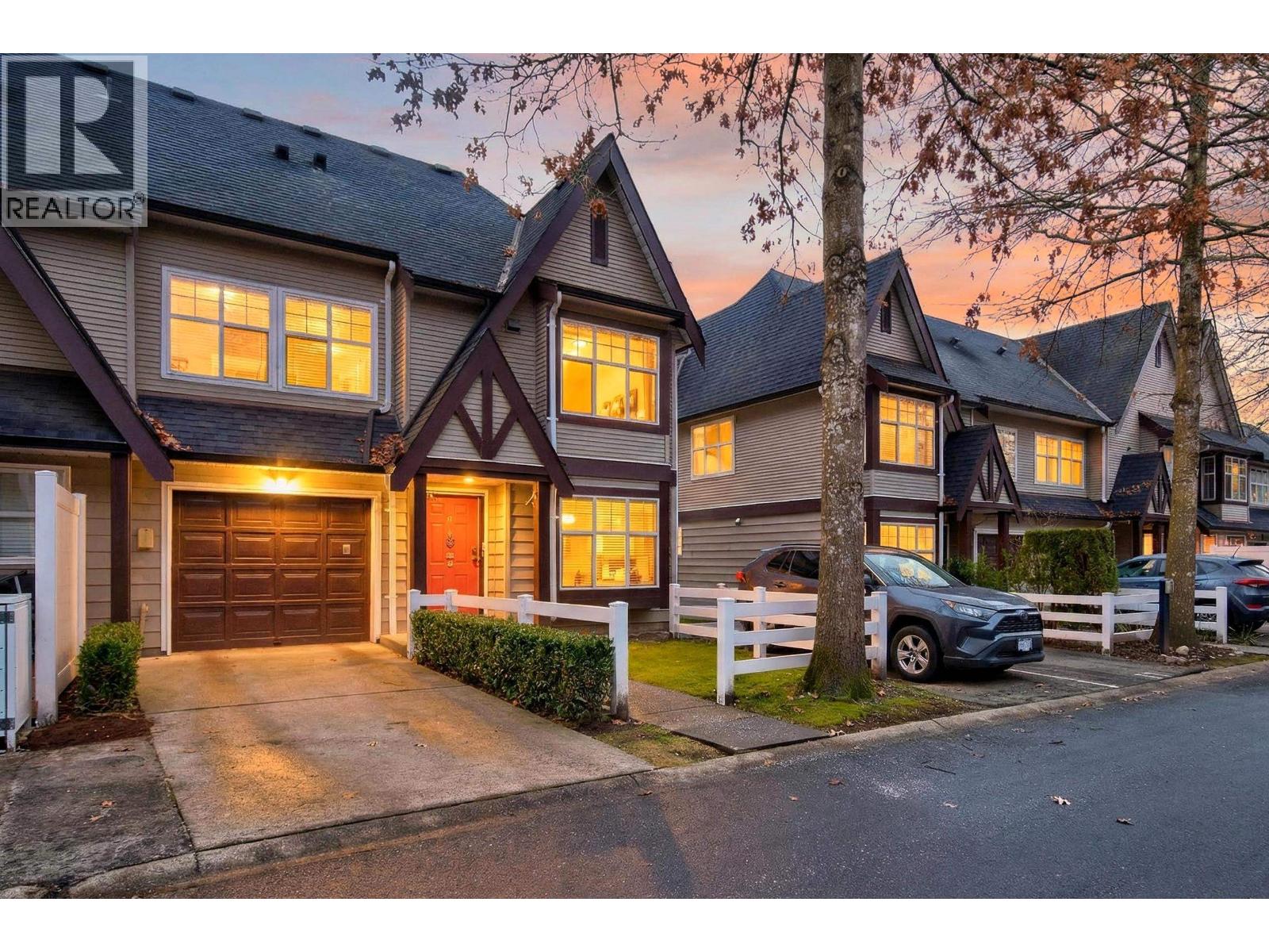 8 11757 236 Street, Maple Ridge, British Columbia  V4R 2E4 - Photo 2 - R3083956