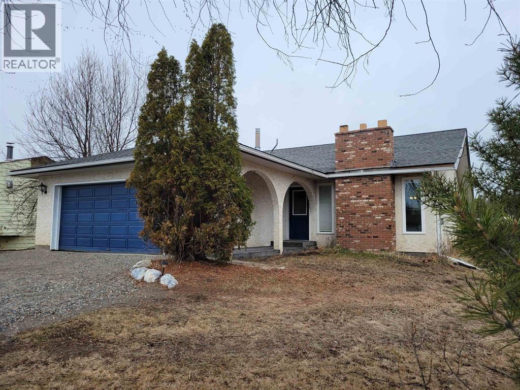 155 VANDERVIEW DRIVE, Vanderhoof, British Columbia