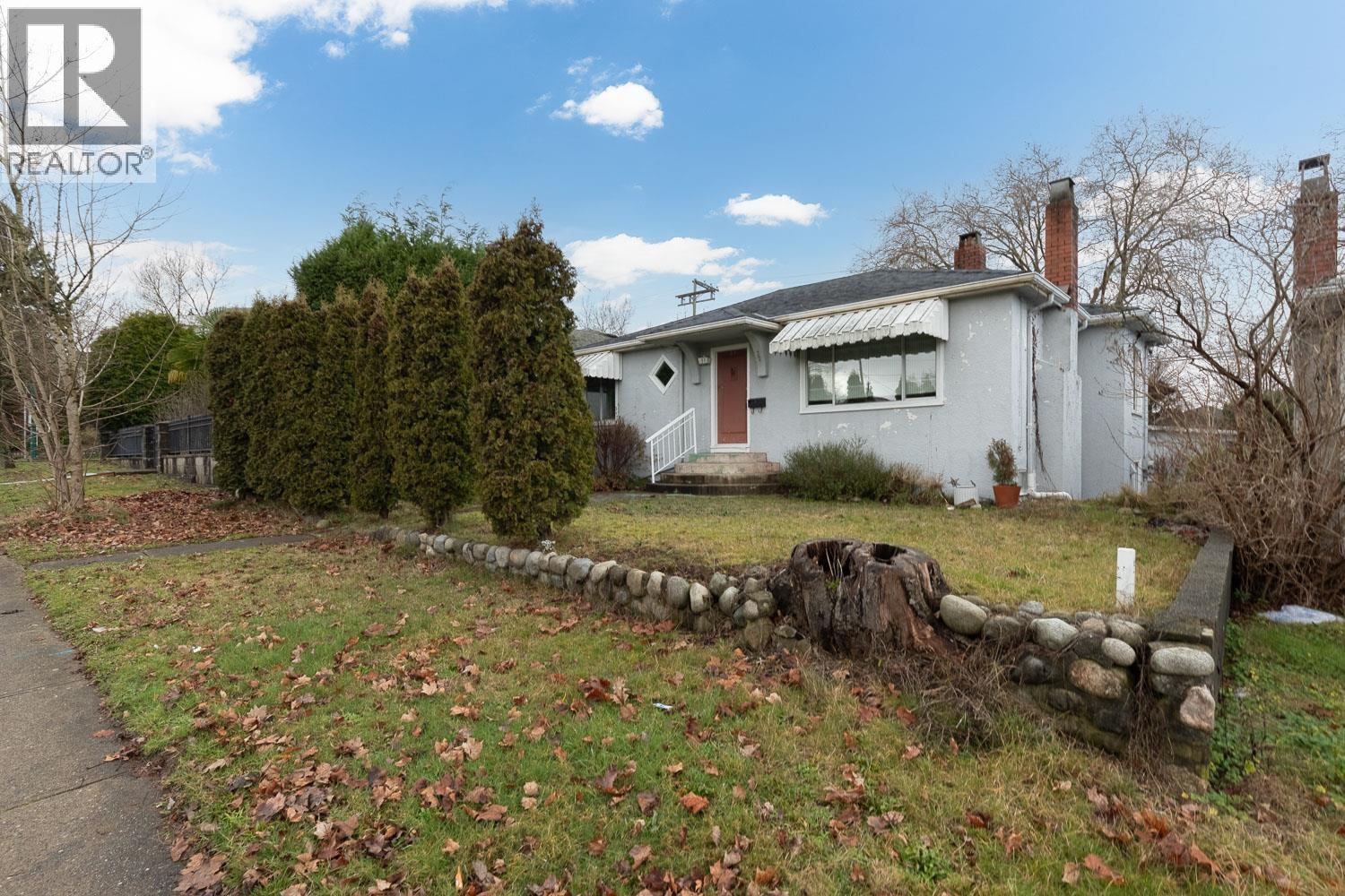 21 E 41st Avenue, Vancouver, British Columbia  V5W 1N4 - Photo 1 - R3083974