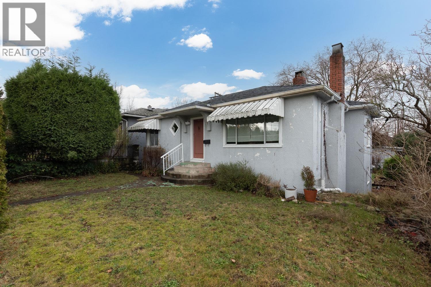 21 E 41st Avenue, Vancouver, British Columbia  V5W 1N4 - Photo 2 - R3083974