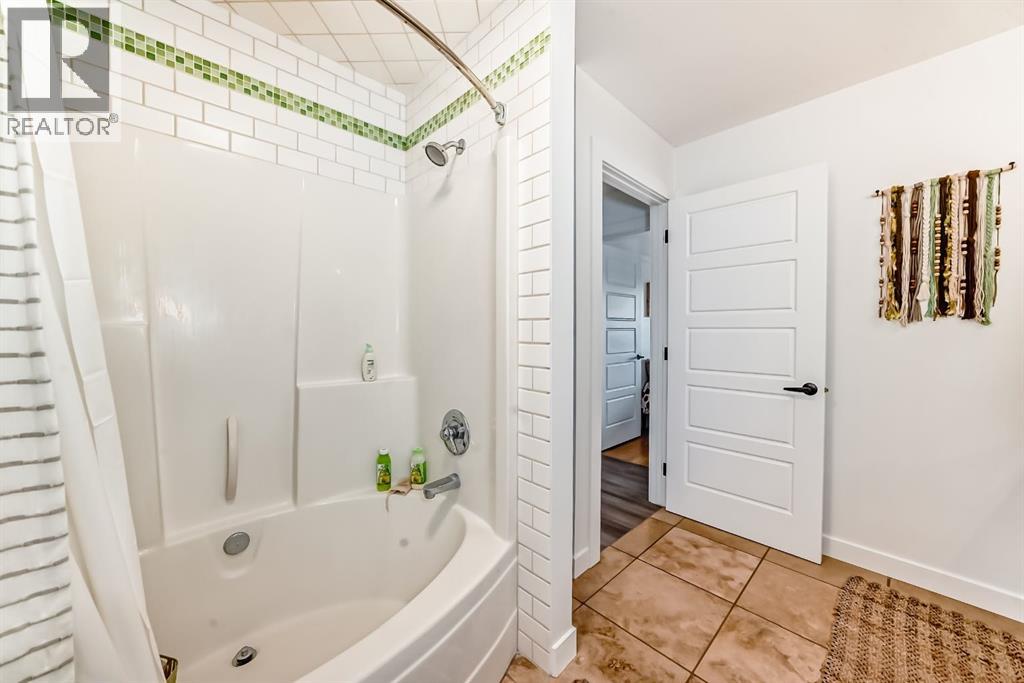 340 Tartan Circle W, Lethbridge, Alberta  T1J 0Z1 - Photo 26 - A2228153