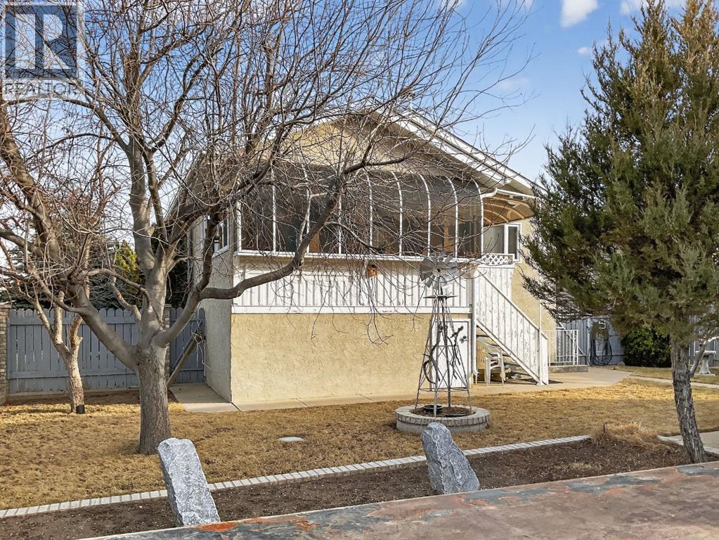 202 Ojibwa Place W, Lethbridge, Alberta  T1K 5K6 - Photo 38 - A2273674