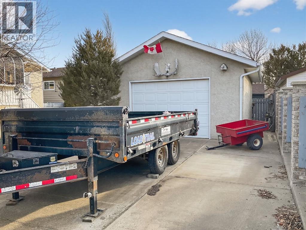 202 Ojibwa Place W, Lethbridge, Alberta  T1K 5K6 - Photo 42 - A2273674