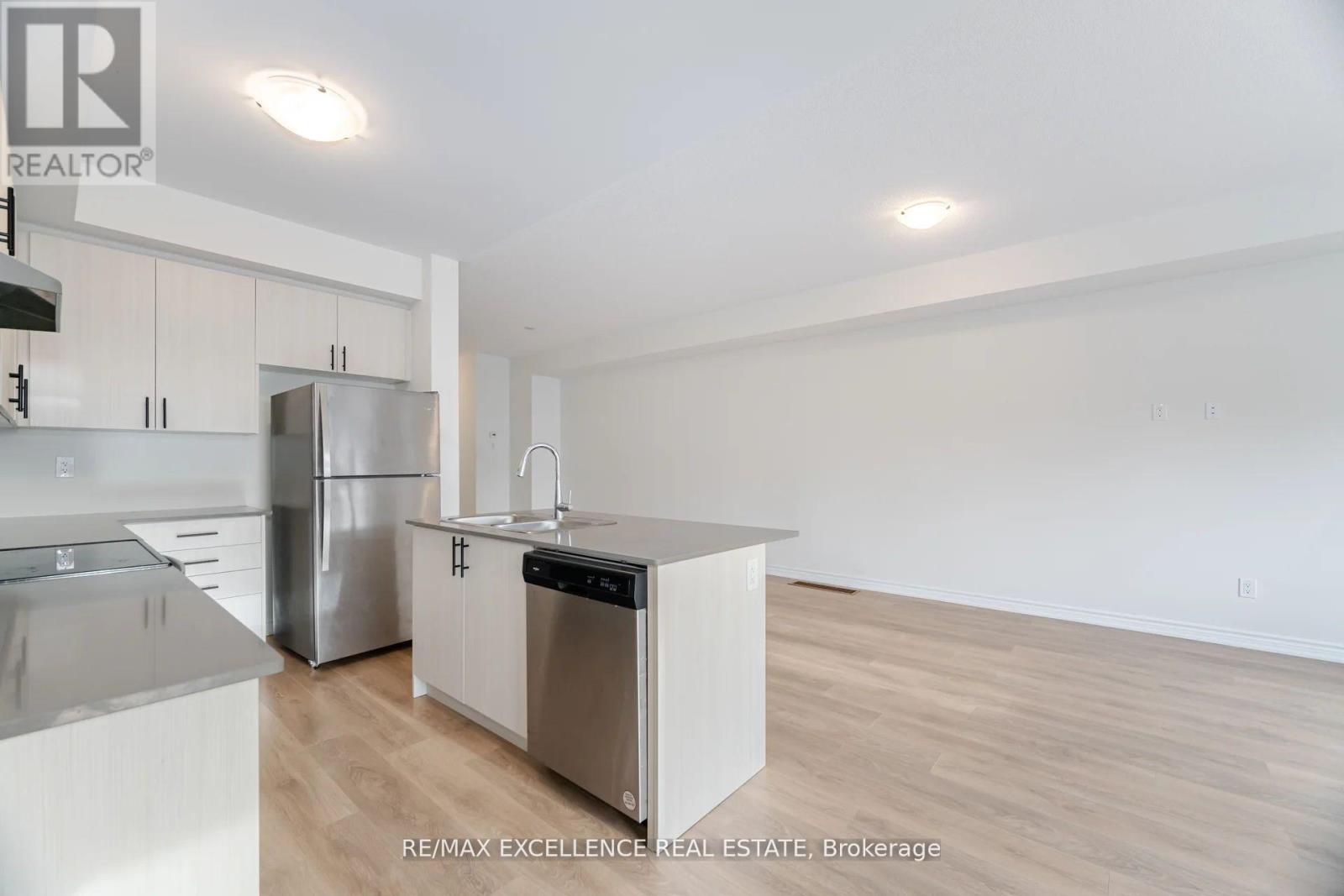 300 Okanagan Path, Oshawa, Ontario  L1H 0A7 - Photo 12 - E12734234