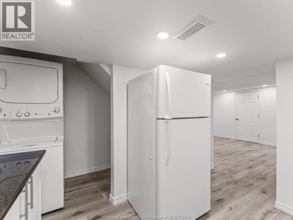 1457 S Cameron Boulevard, Windsor, Ontario  N9B 3C8 - Photo 29 - 26002050