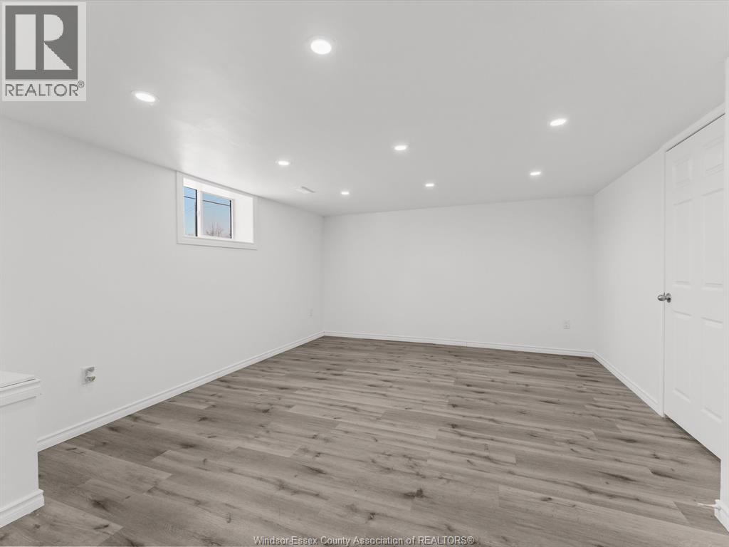 1457 S Cameron Boulevard, Windsor, Ontario  N9B 3C8 - Photo 31 - 26002050