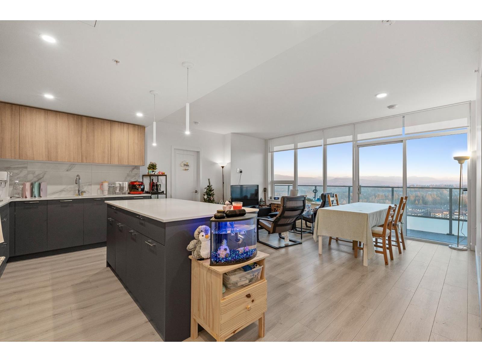 2701 8551 201 Street, Langley, British Columbia  V2Y 3Y5 - Photo 6 - R3083905