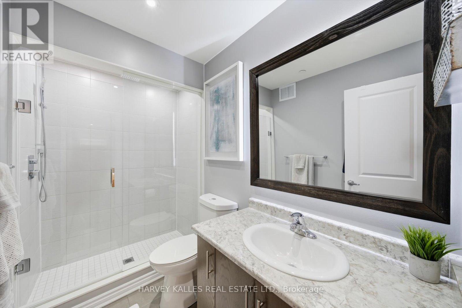 21 - 95 Eastwood Park Gardens, Toronto, Ontario  M8W 0B9 - Photo 12 - W12734230