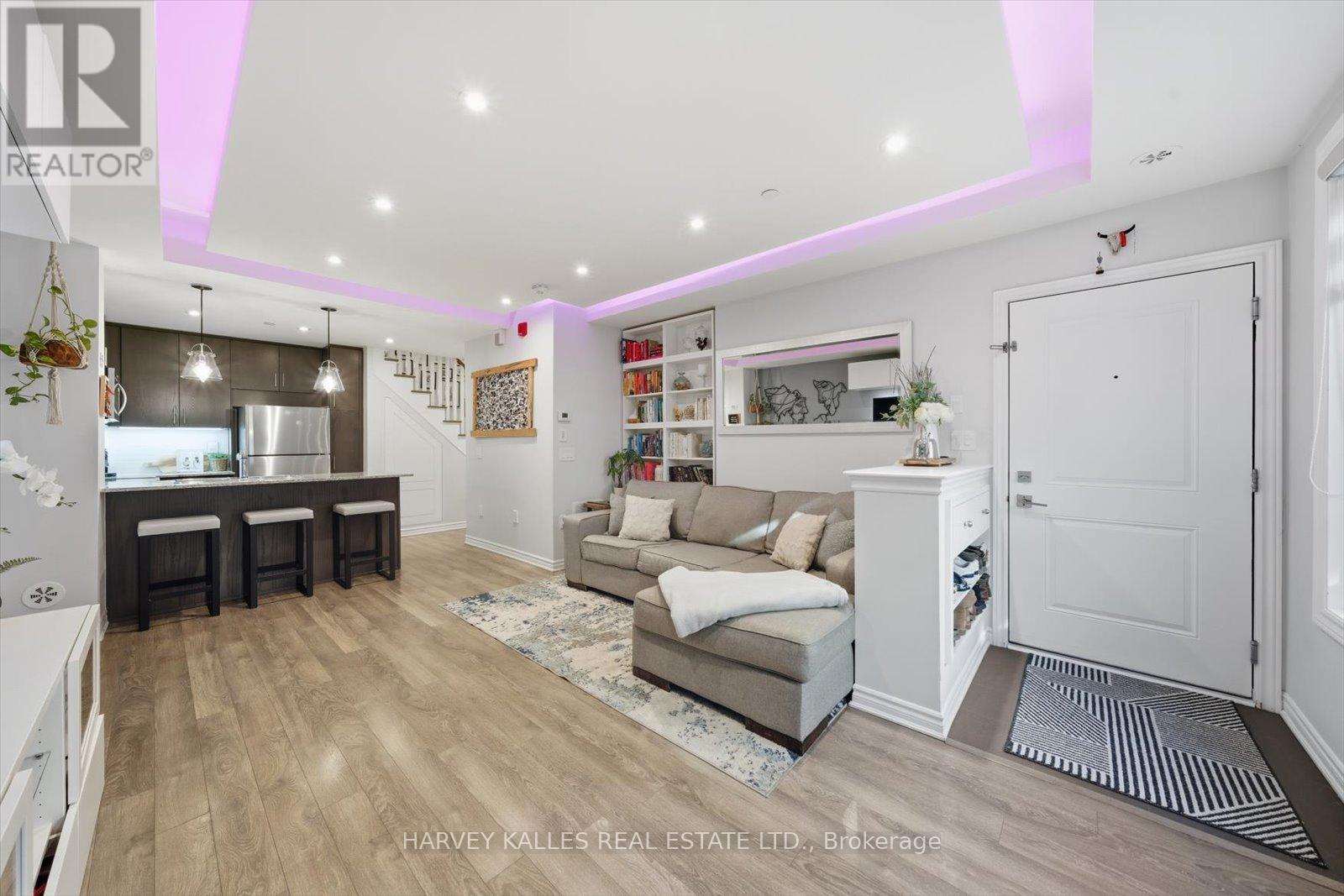 21 - 95 Eastwood Park Gardens, Toronto, Ontario  M8W 0B9 - Photo 5 - W12734230