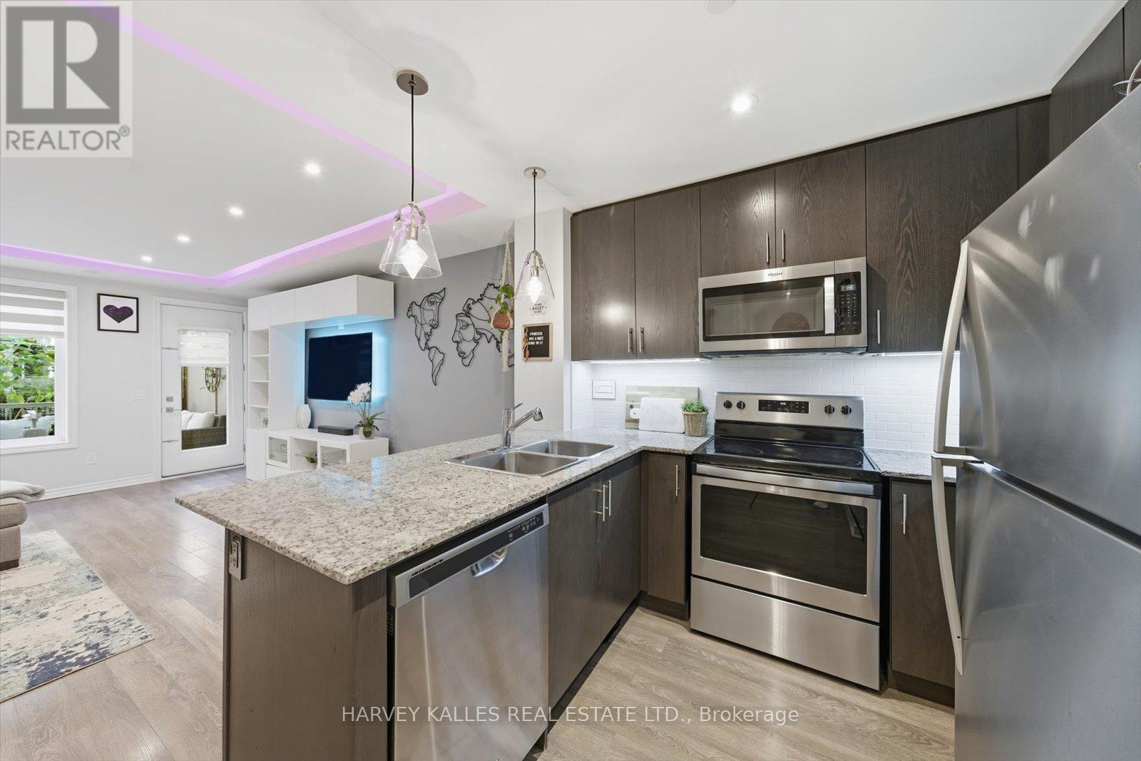 21 - 95 Eastwood Park Gardens, Toronto, Ontario  M8W 0B9 - Photo 7 - W12734230