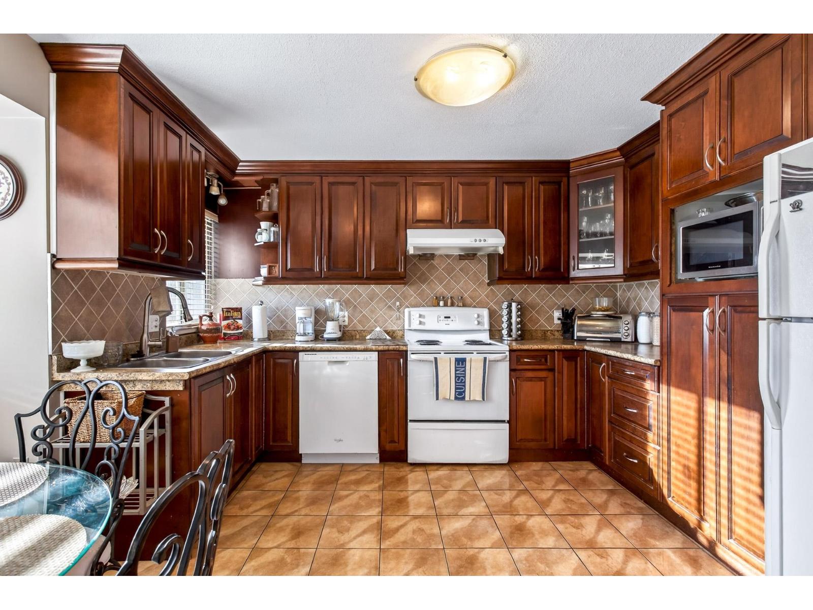 15110 95a Avenue, Surrey, British Columbia  V3R 1E5 - Photo 17 - R3083983