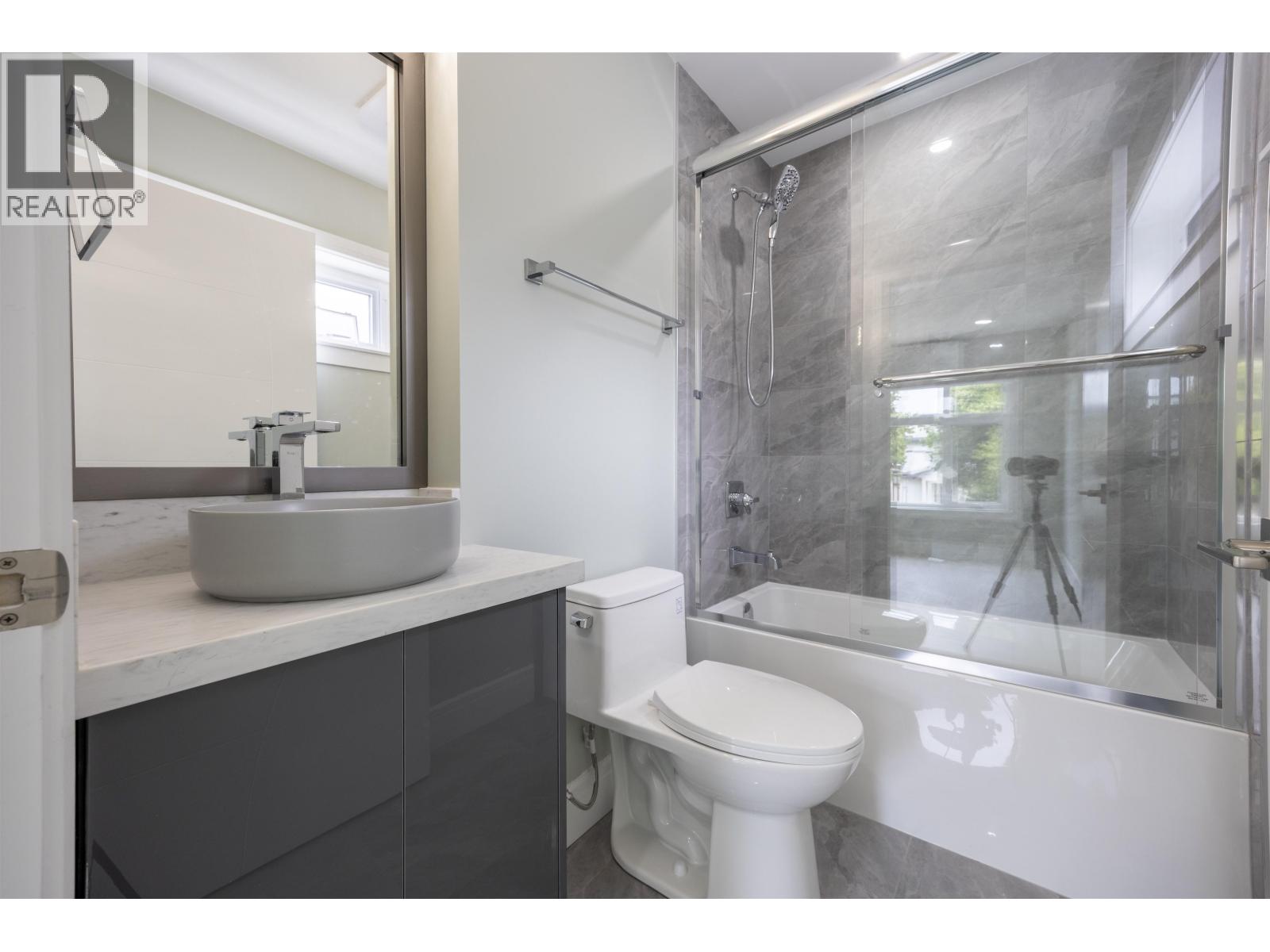 1 5808 Lanark Street, Vancouver, British Columbia V5P 2Y4 - Photo 21 - R3083953