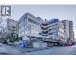 480 145 W 17TH STREET, North Vancouver, British Columbia