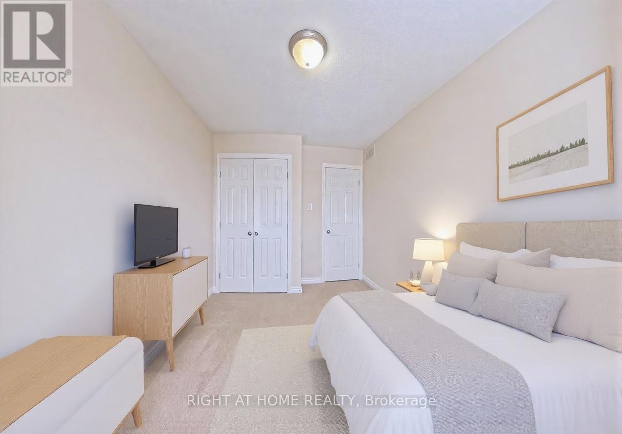 126 Flat Sedge Crescent E, Ottawa, Ontario K1T 0G8 - Photo 14 - X12734268