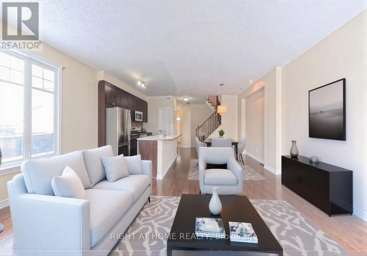 126 Flat Sedge Crescent E, Ottawa, Ontario K1T 0G8 - Photo 2 - X12734268