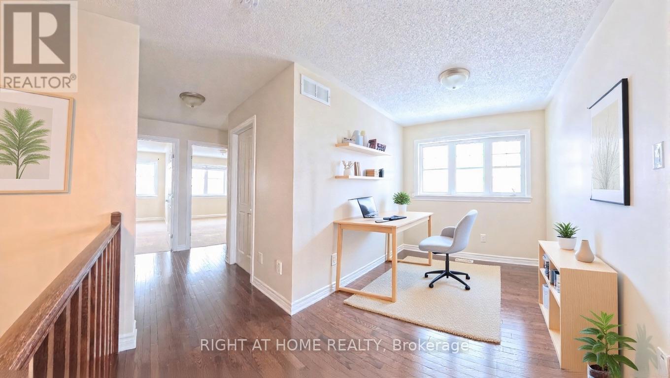 126 Flat Sedge Crescent E, Ottawa, Ontario K1T 0G8 - Photo 7 - X12734268