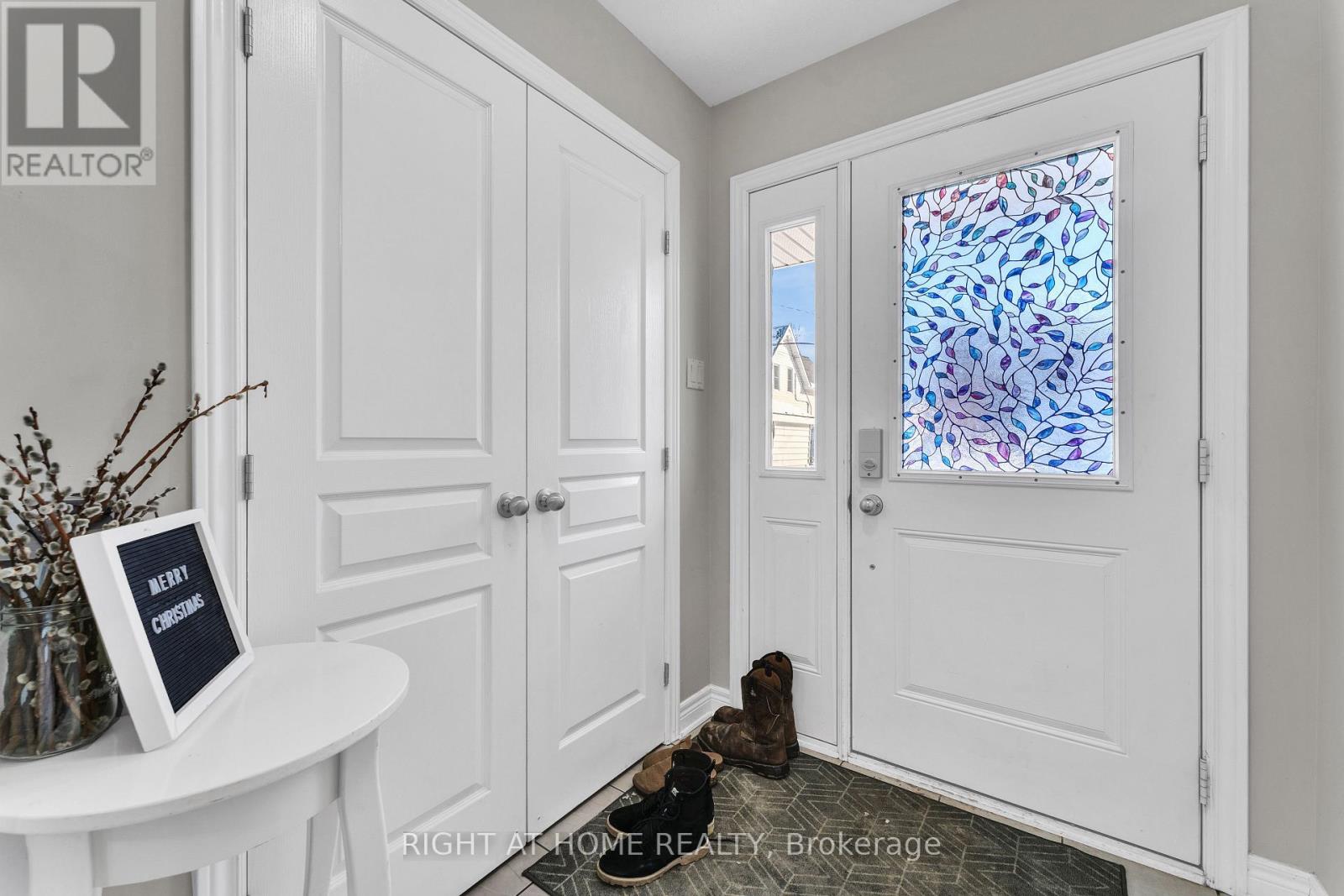 123 Antrim Street, Carleton Place, Ontario K7C 1A6 - Photo 2 - X12734304