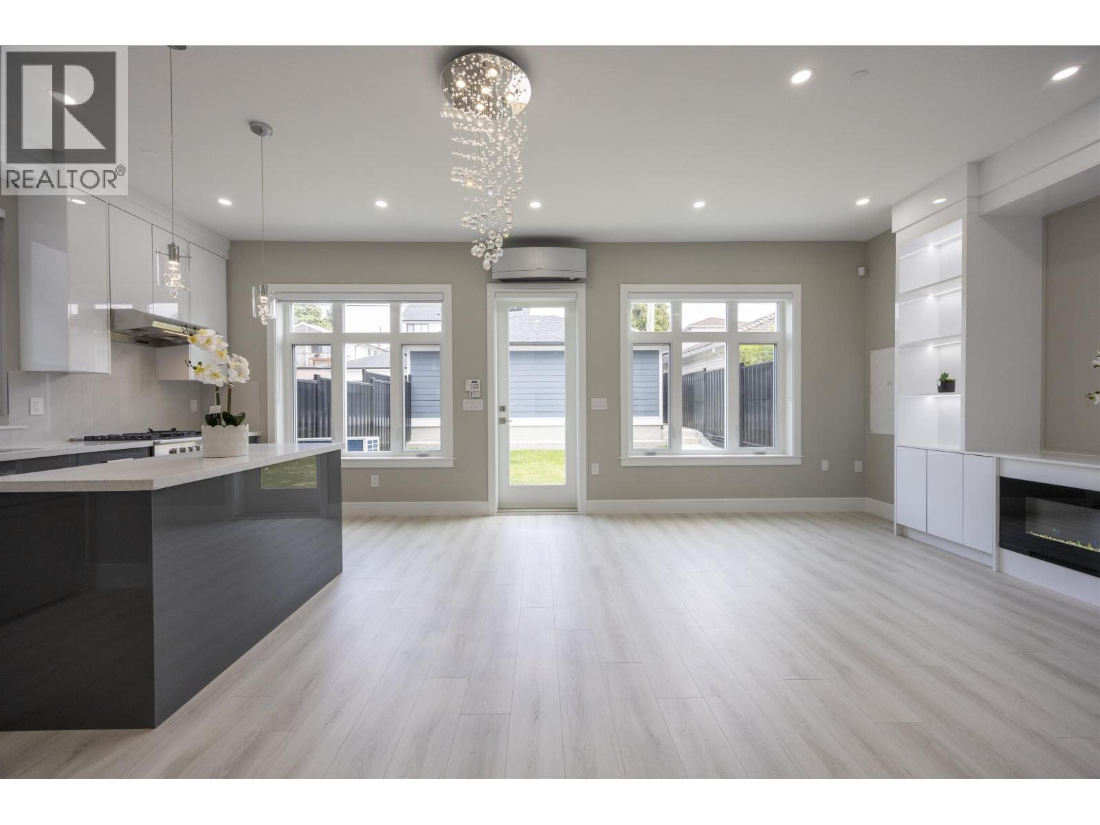 2 5808 Lanark Street, Vancouver, British Columbia  V5P 2Y4 - Photo 12 - R3083951