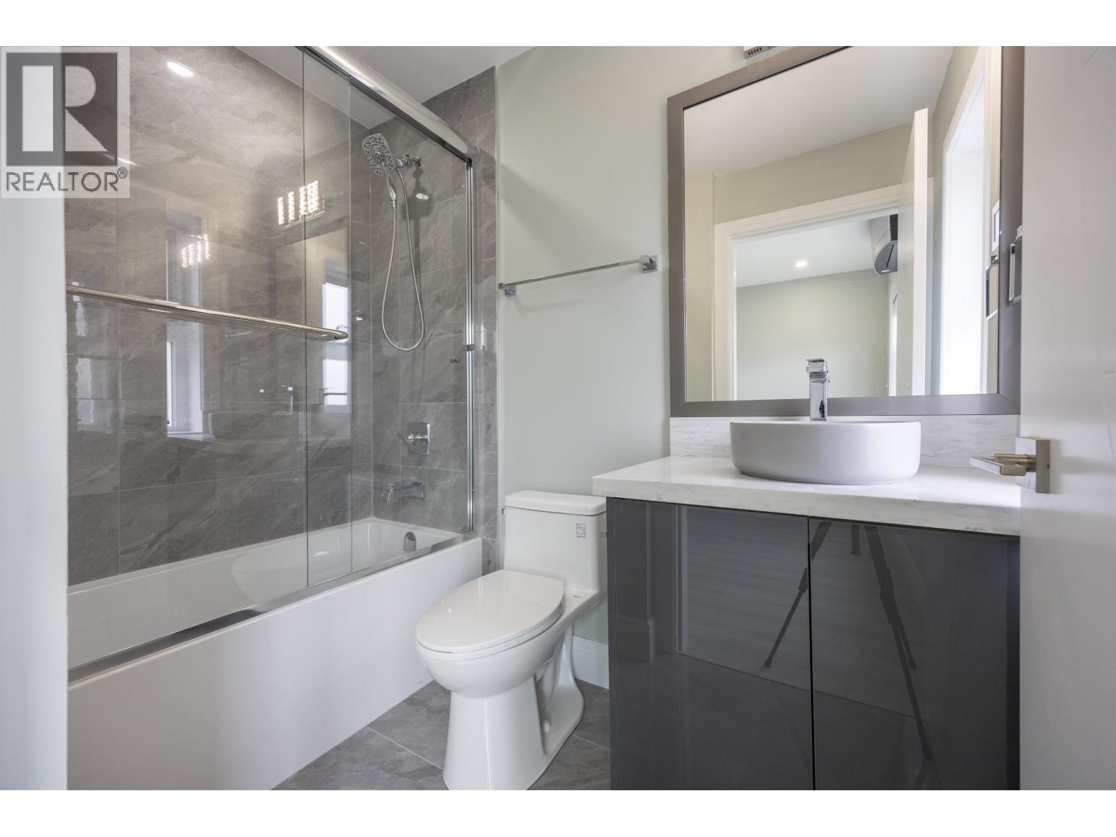 2 5808 Lanark Street, Vancouver, British Columbia  V5P 2Y4 - Photo 19 - R3083951