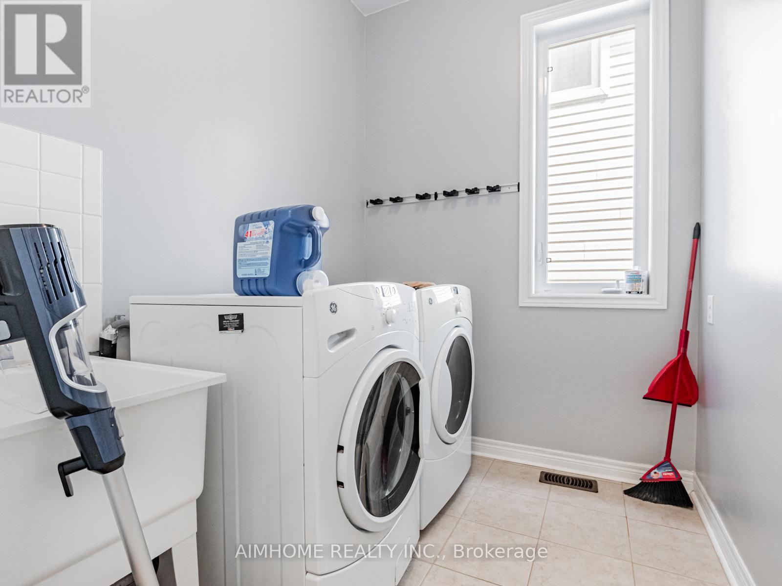 93 James Govan Drive, Whitby, Ontario  L1N 0H4 - Photo 18 - E12734280