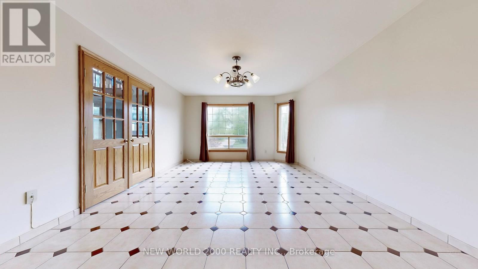 62 Langstaff Road W, Richmond Hill, Ontario  L4C 6N3 - Photo 8 - N12734286