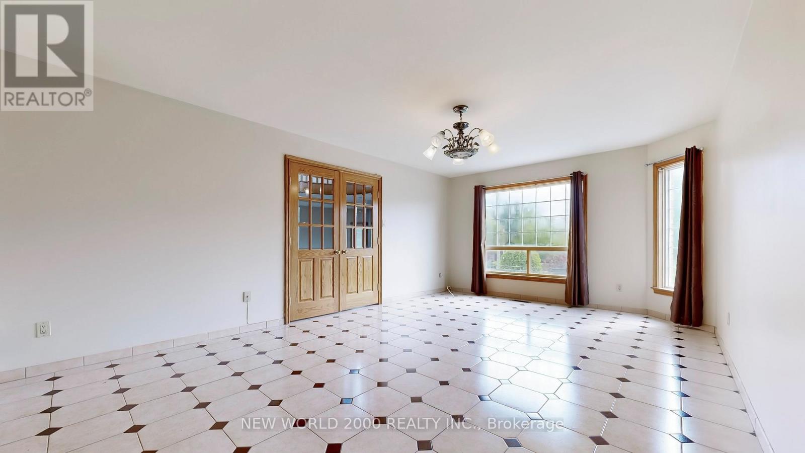 62 Langstaff Road W, Richmond Hill, Ontario  L4C 6N3 - Photo 9 - N12734286