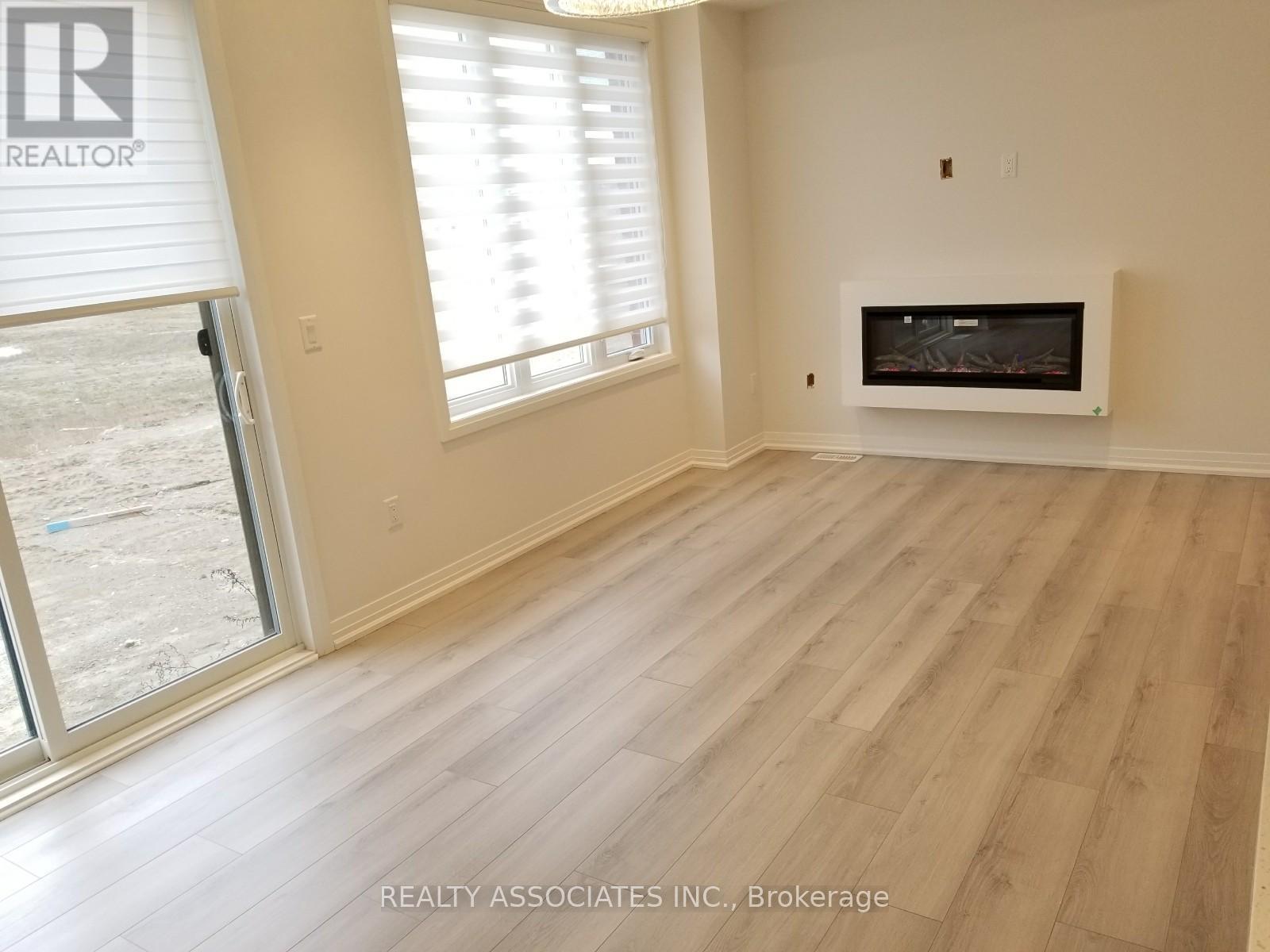 71 Schmeltzer Crescent, Richmond Hill, Ontario  L4E 1J1 - Photo 9 - N12734298