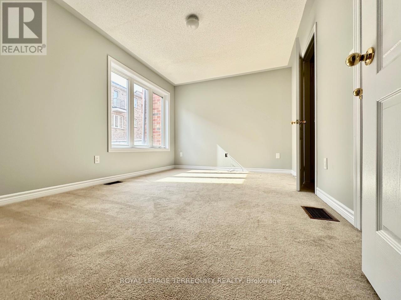 45 Kayak Heights, Brampton, Ontario  L6Z 0H9 - Photo 17 - W12734274