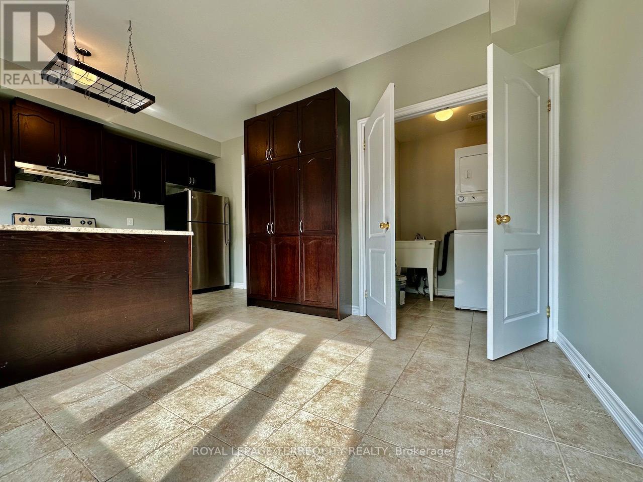 45 Kayak Heights, Brampton, Ontario  L6Z 0H9 - Photo 7 - W12734274