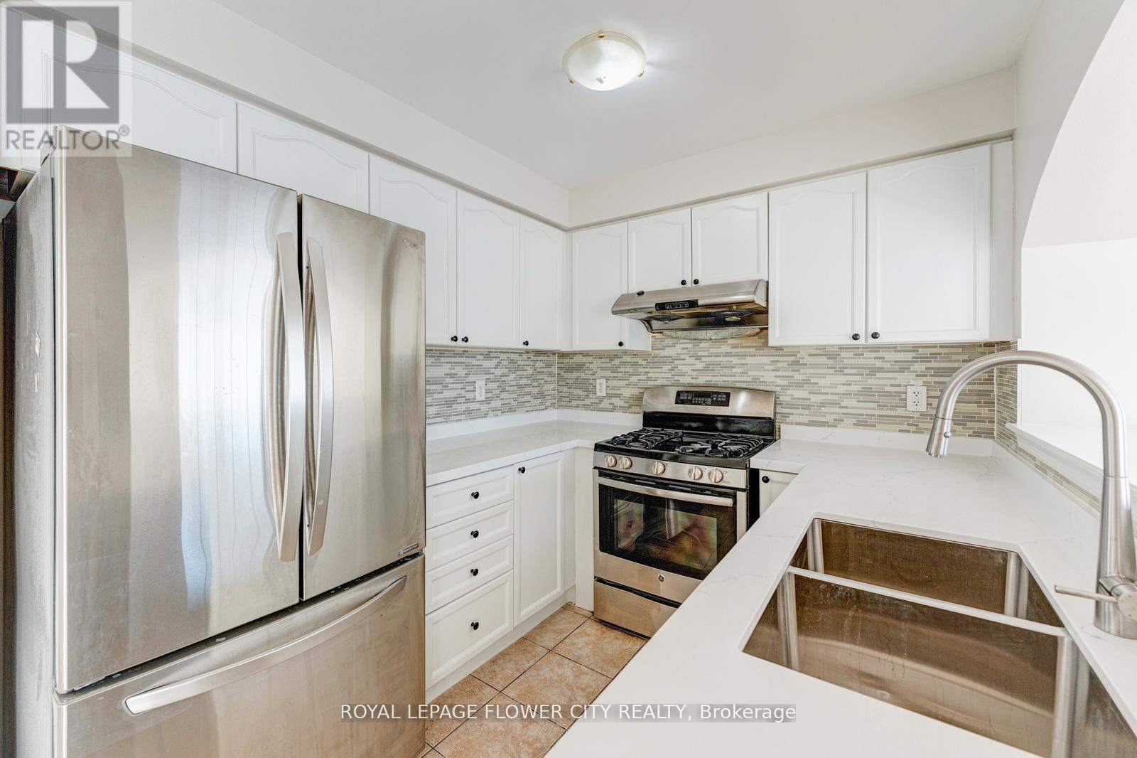 80 Dwyer Drive, Brampton, Ontario  L6S 0B1 - Photo 14 - W12734302