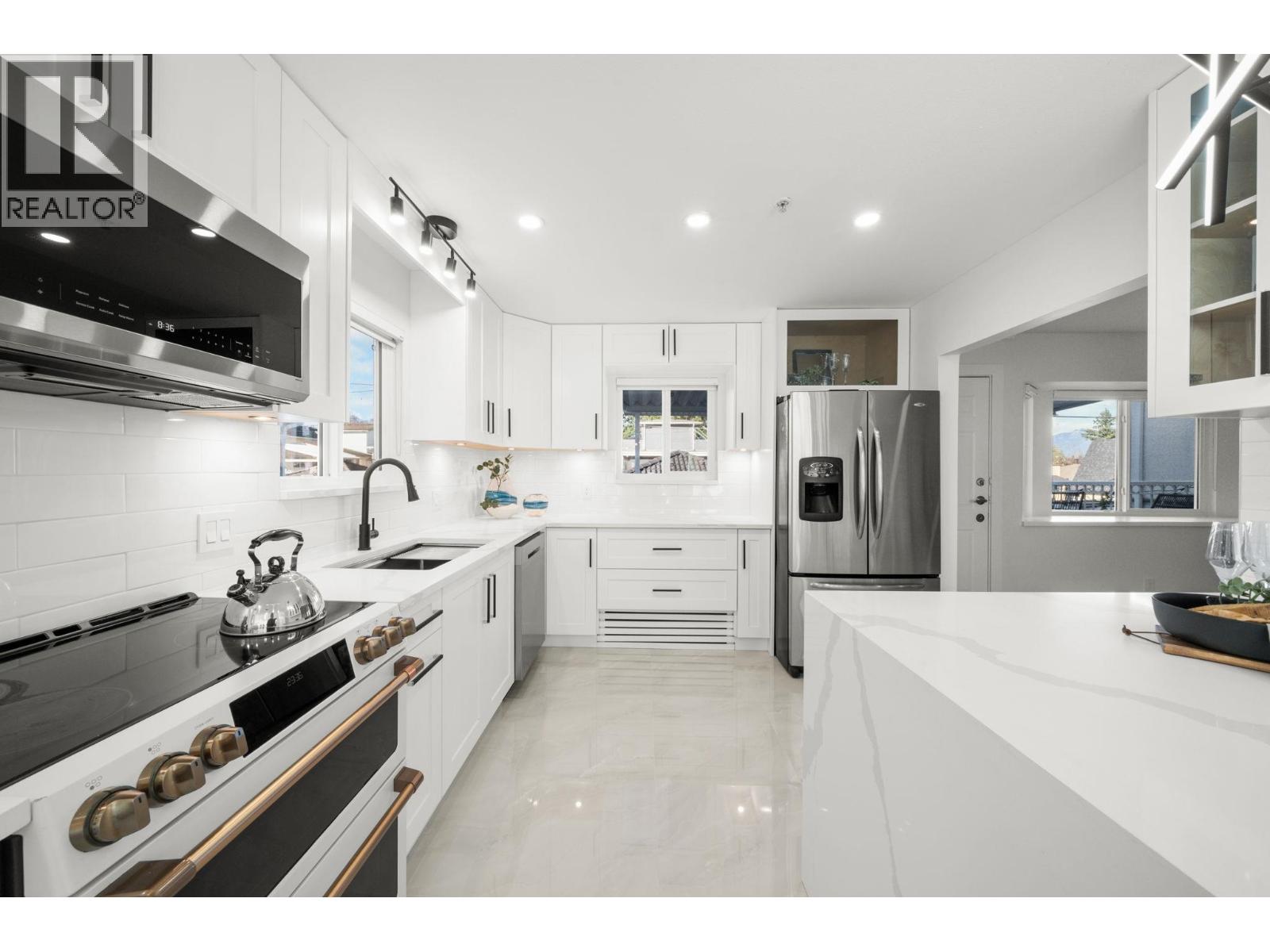 4769 Rupert Street, Vancouver, British Columbia  V5R 2J5 - Photo 9 - R3083972