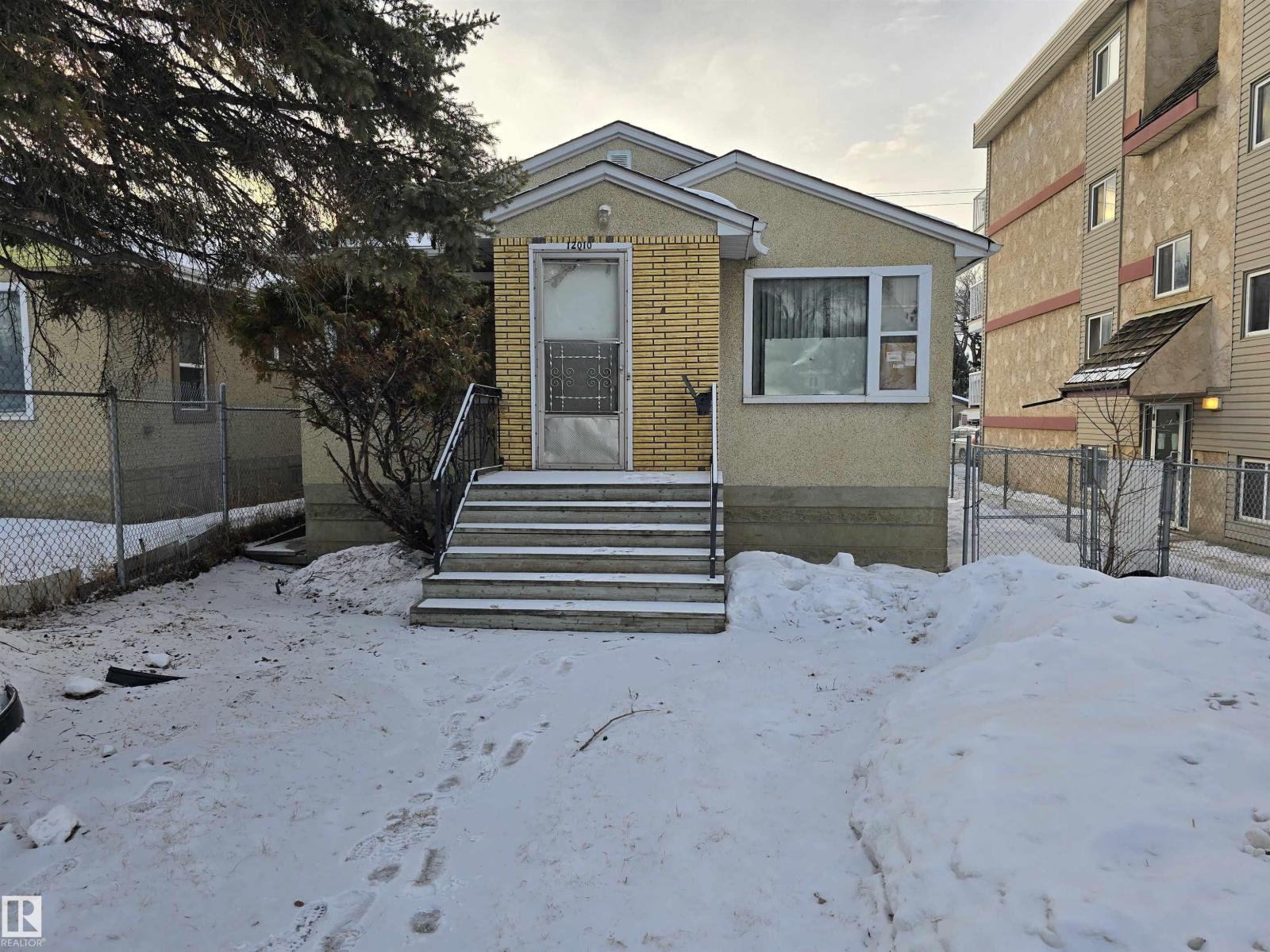 12010 66 ST NW, Edmonton, Alberta