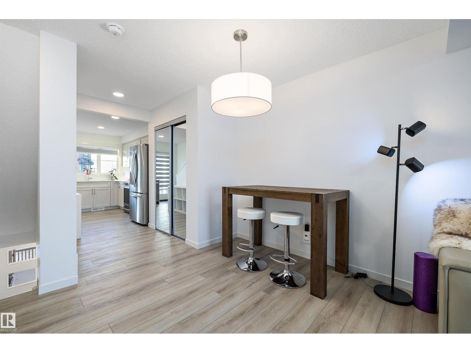 616 Kinglet Bv Nw, Edmonton, Alberta  T5S 0S9 - Photo 11 - E4471236