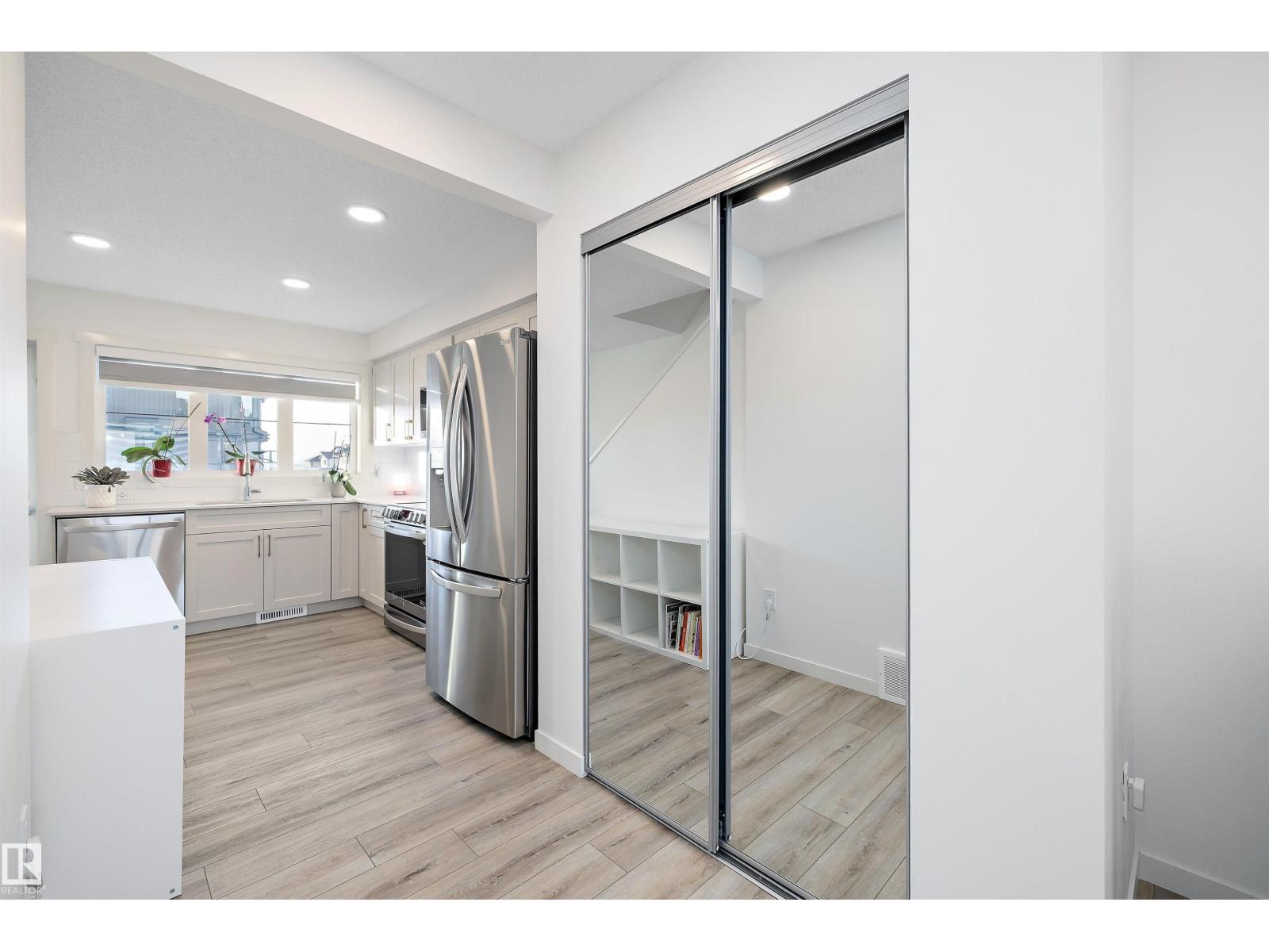 616 Kinglet Bv Nw, Edmonton, Alberta  T5S 0S9 - Photo 17 - E4471236