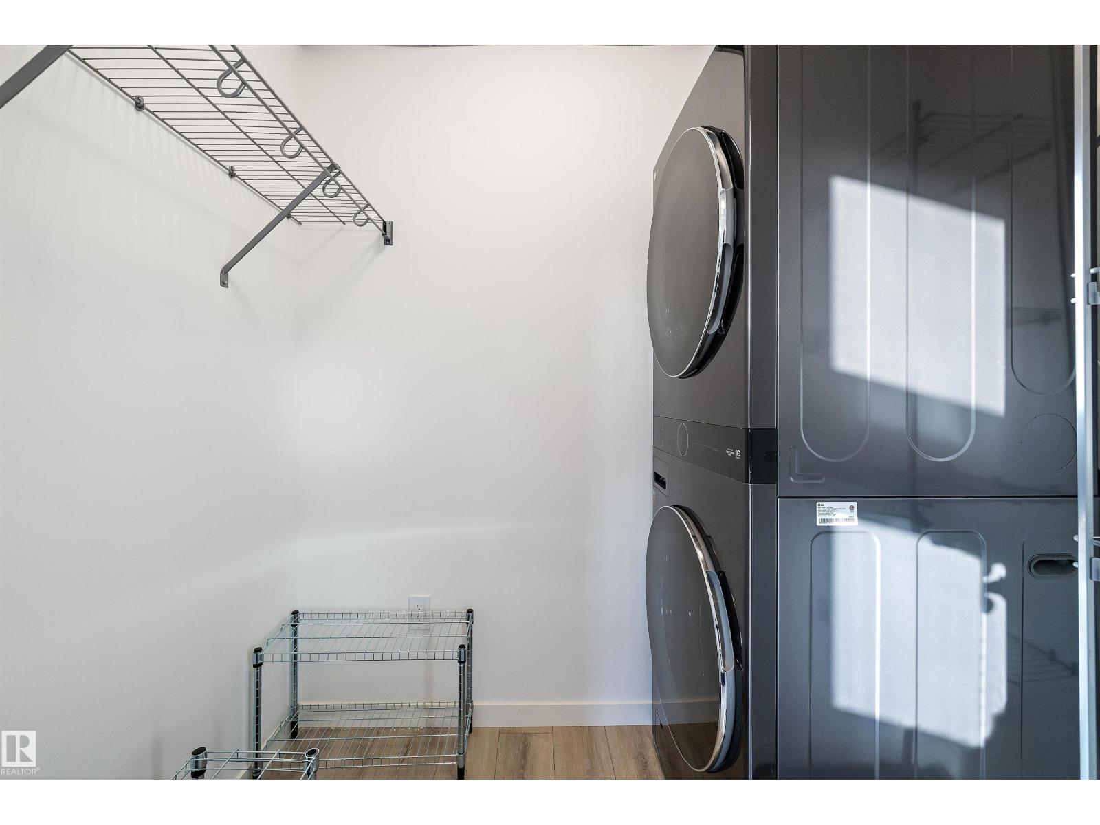 616 Kinglet Bv Nw, Edmonton, Alberta  T5S 0S9 - Photo 5 - E4471236