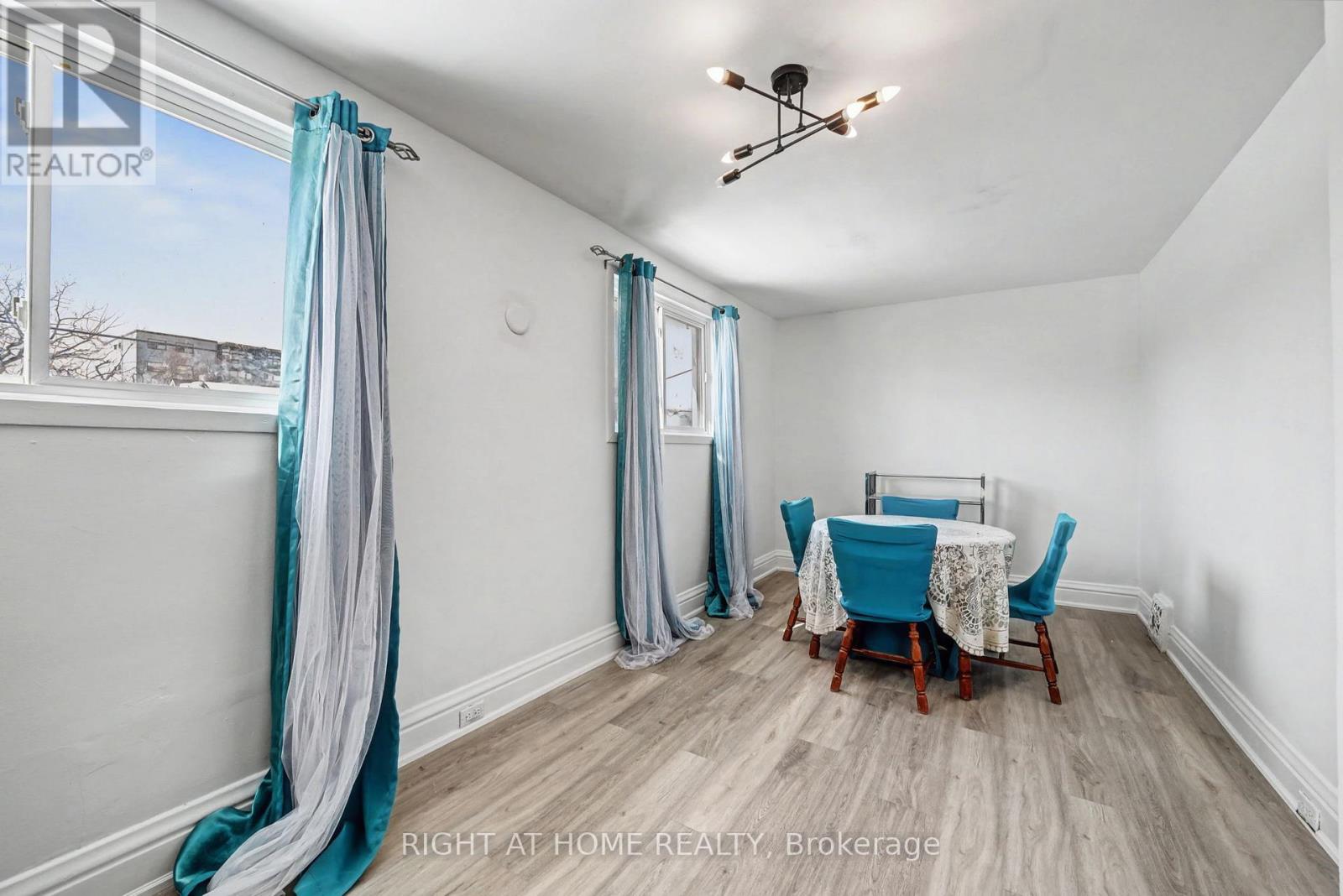 36 Berryman Avenue, St. Catharines, Ontario  L2R 3W9 - Photo 25 - X12734272