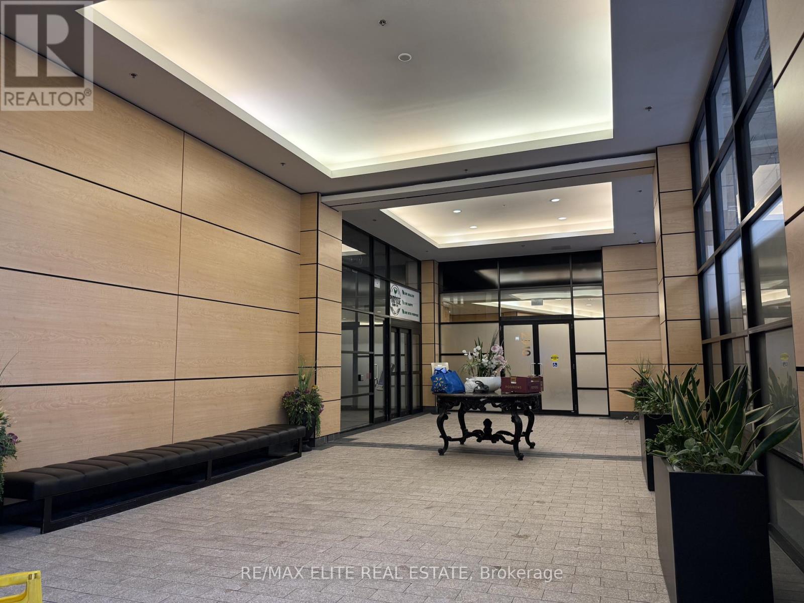 203 - 2910 Highway 7, Vaughan, Ontario  L4K 0H8 - Photo 3 - N12730532