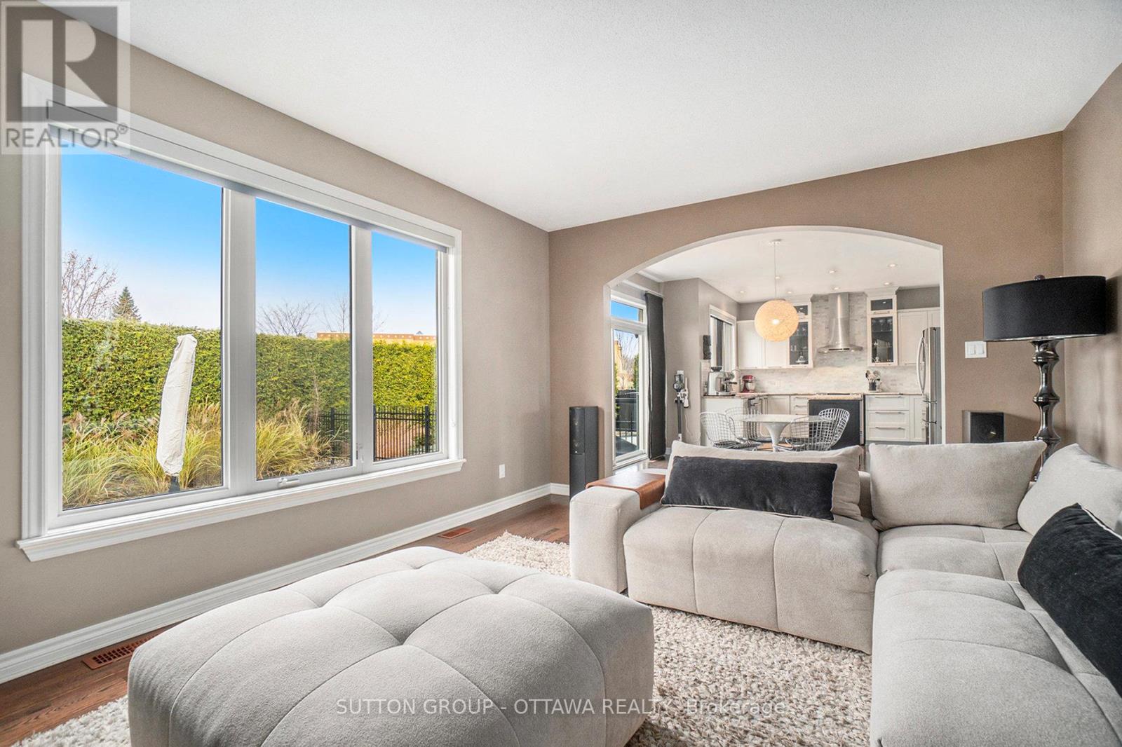 1969 Plainhill Drive, Ottawa, Ontario  K4A 0G1 - Photo 8 - X12734320