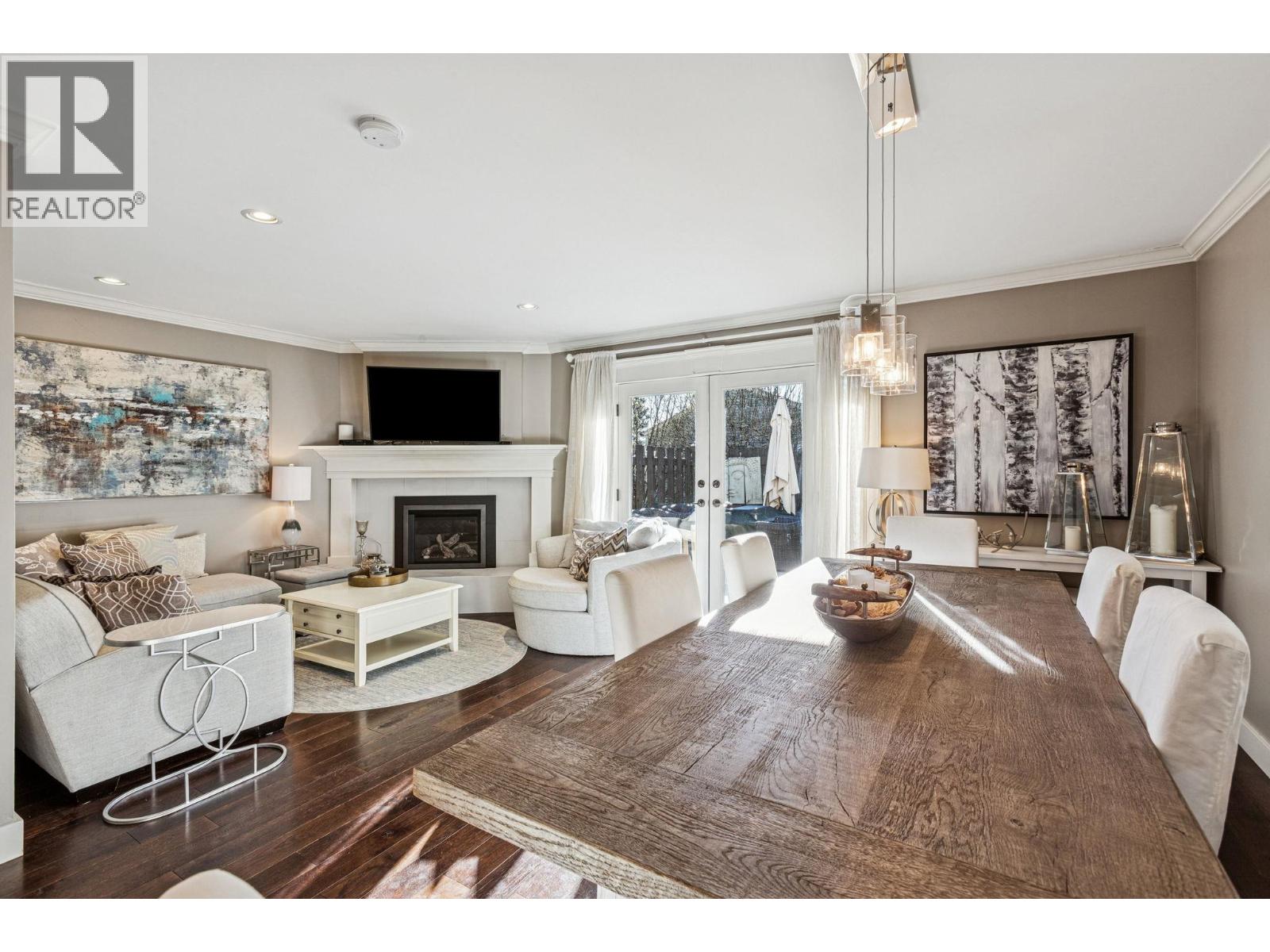 4687 HOSKINS ROAD, North Vancouver, British Columbia