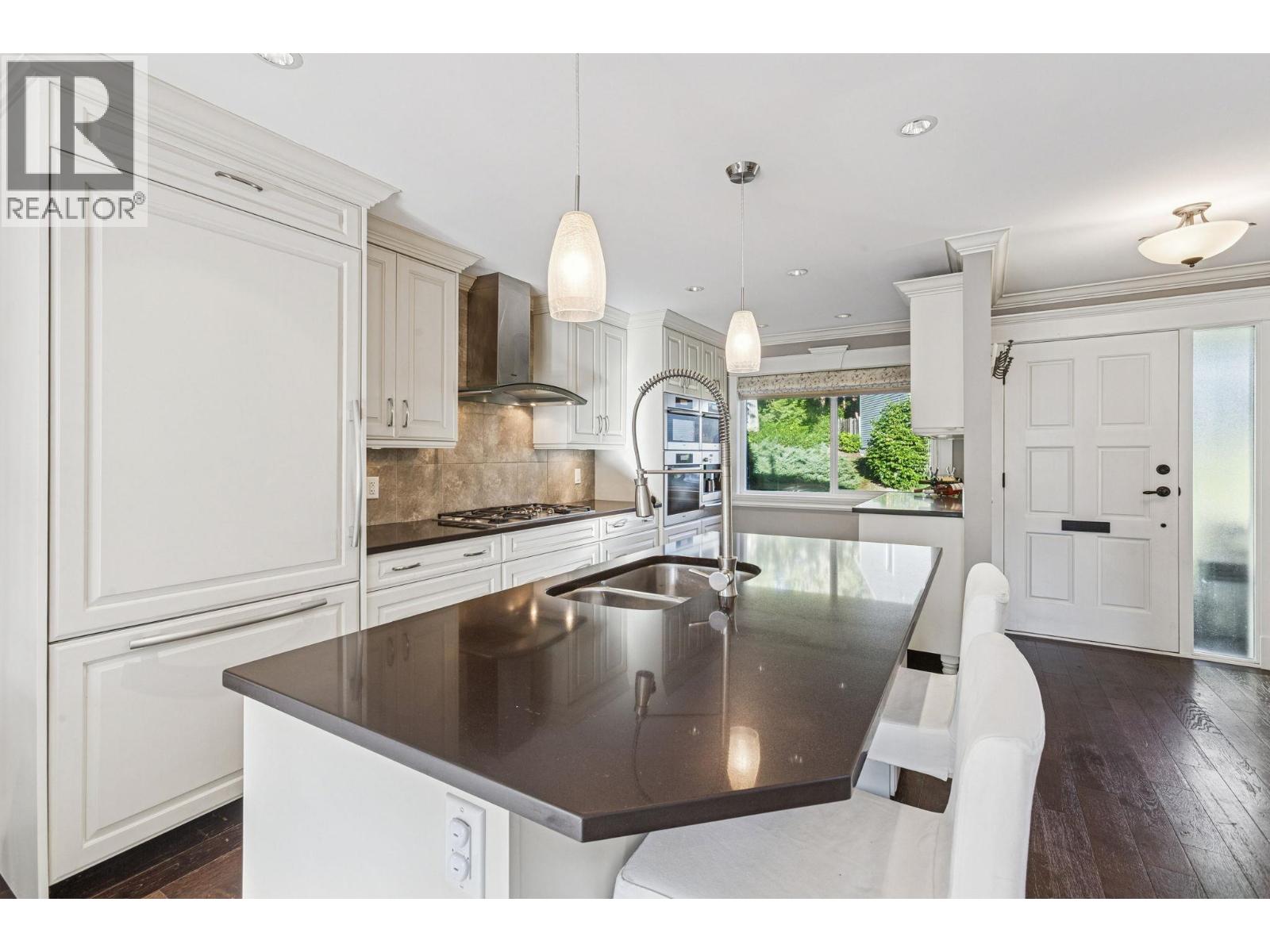 4687 Hoskins Road, North Vancouver, British Columbia  V7K 2R3 - Photo 8 - R3083980