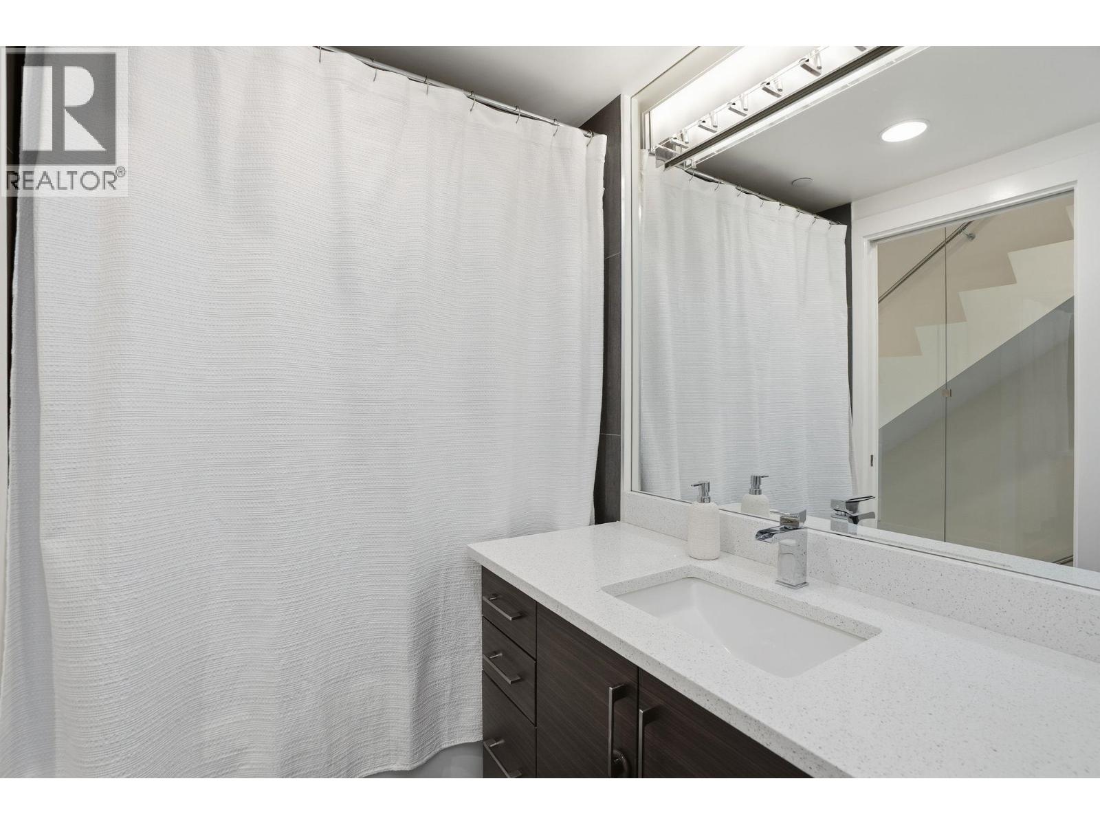 4 1851 Adanac Street, Vancouver, British Columbia V5L 2E1 - Photo 17 - R3083986