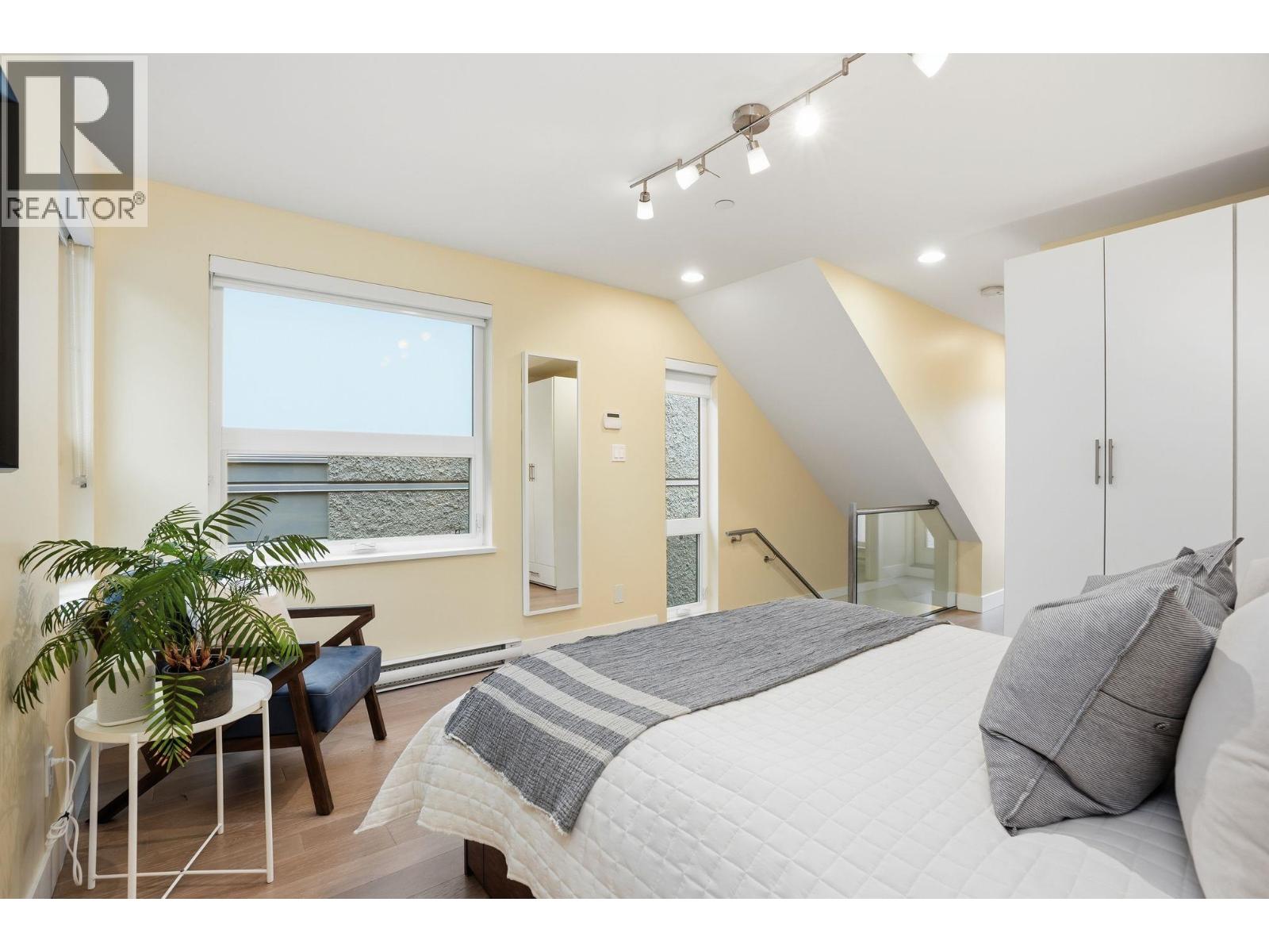 4 1851 Adanac Street, Vancouver, British Columbia V5L 2E1 - Photo 22 - R3083986